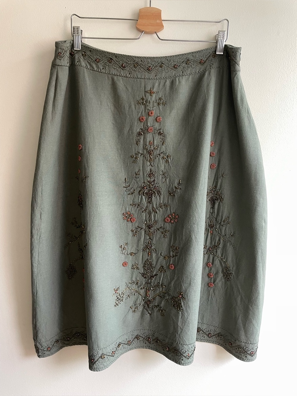 Anne Carson Woman Linen Blend Embroidered Beaded A-Line Midi Skirt Sage Green 18